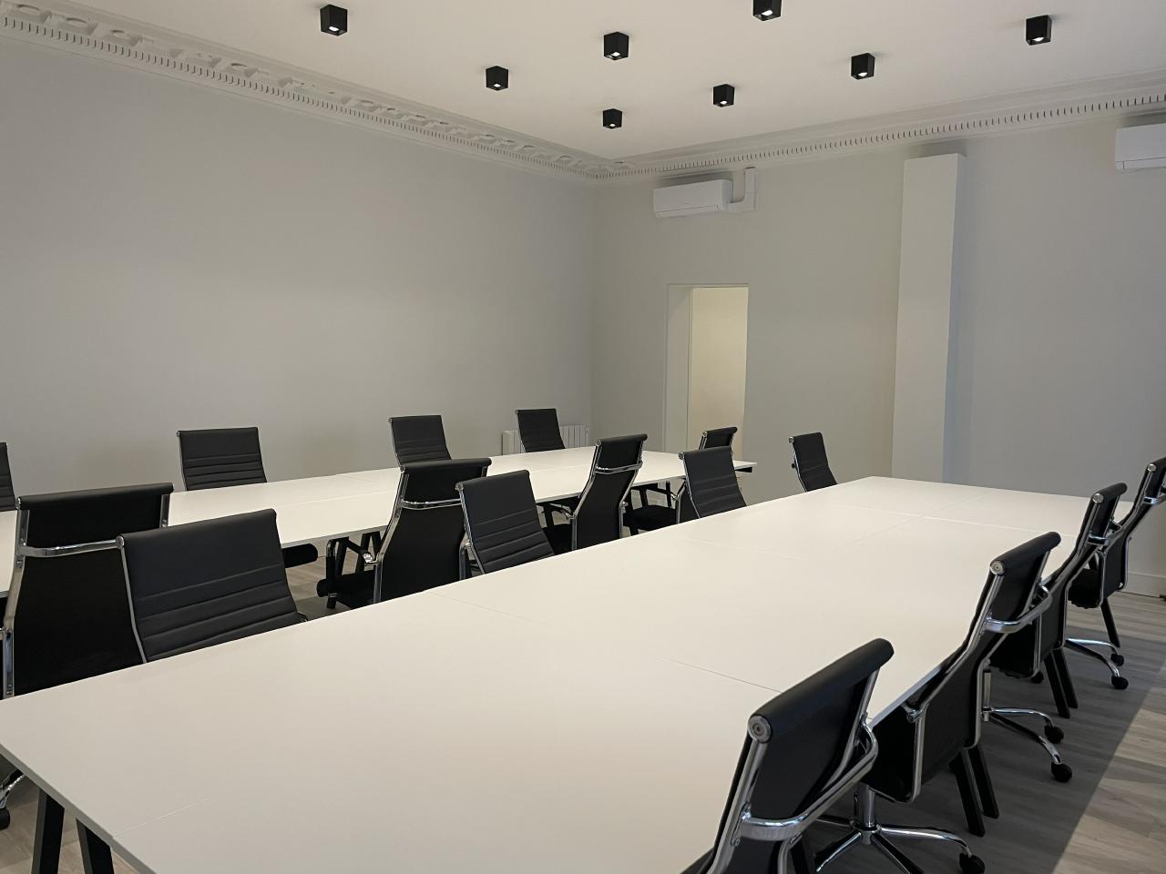 Bureau Paris 168m² Location bureau Paris OLBUR2317163 4